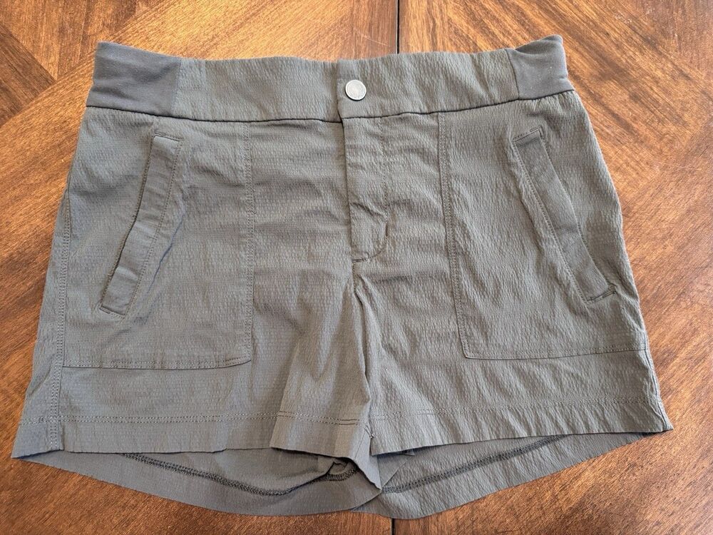 Athleta Trekkie Shorts Olive Khaki Green Size 6 Tennis Athleisure Outdoors